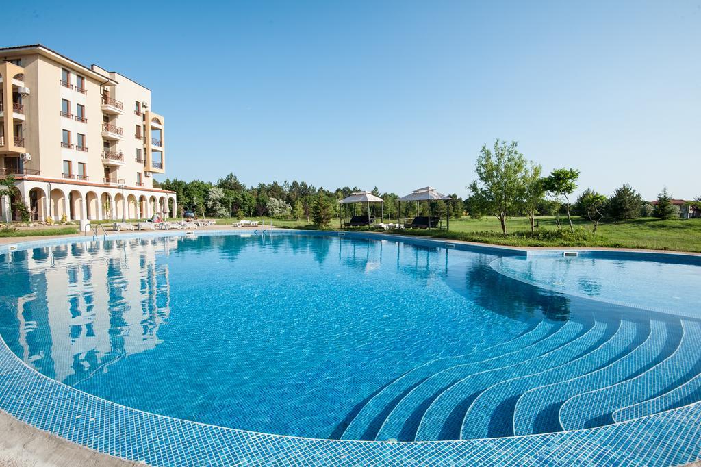 Lighthouse Golf Apart Complex&Villas Baltschik Exterior foto